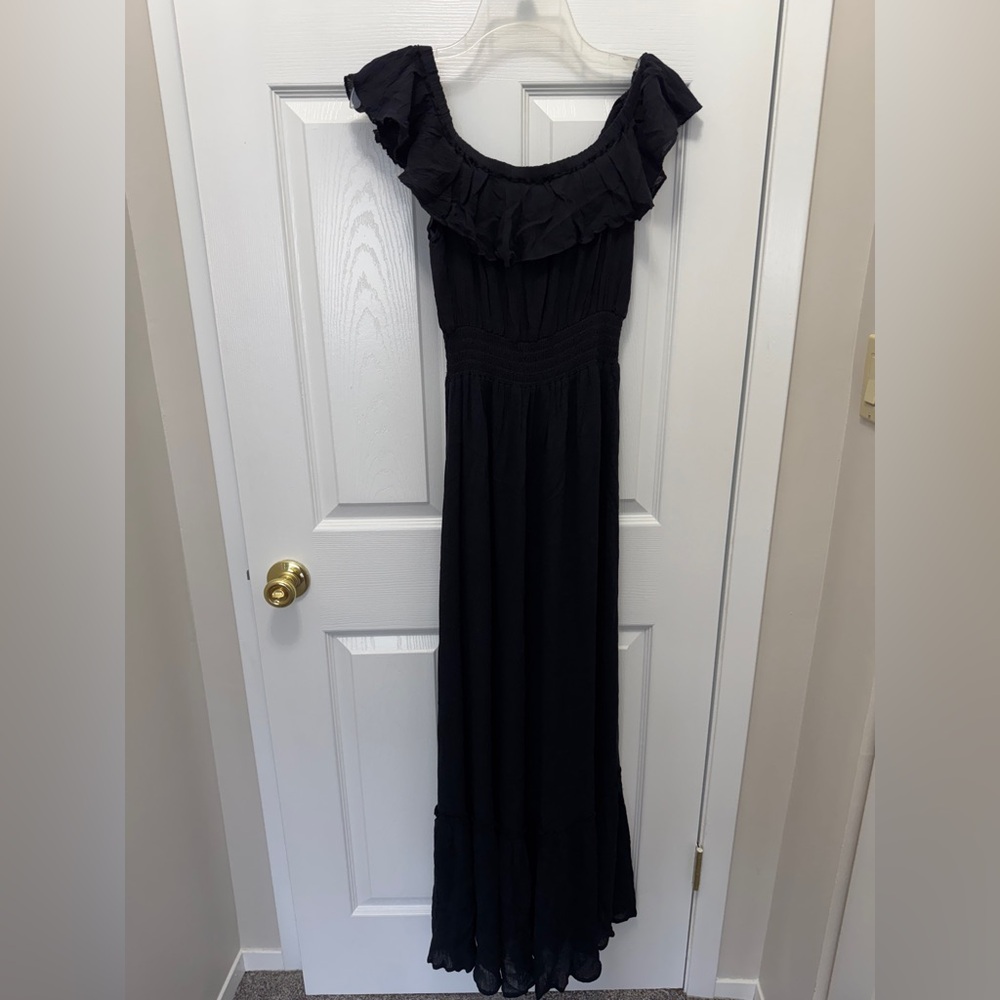 Elegant Black Ruffled Dress